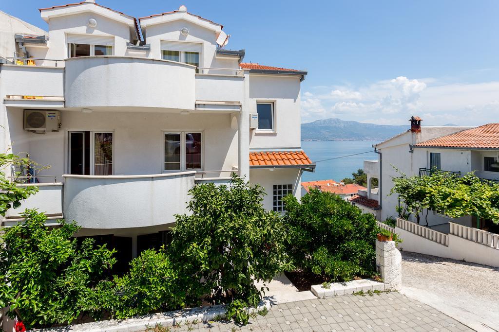 Apartments In Villa Top Trogir Exterior photo